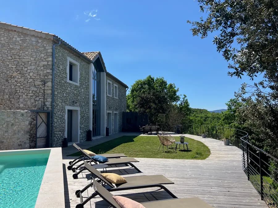 Domaine des Pierres Bleues  à Lussan